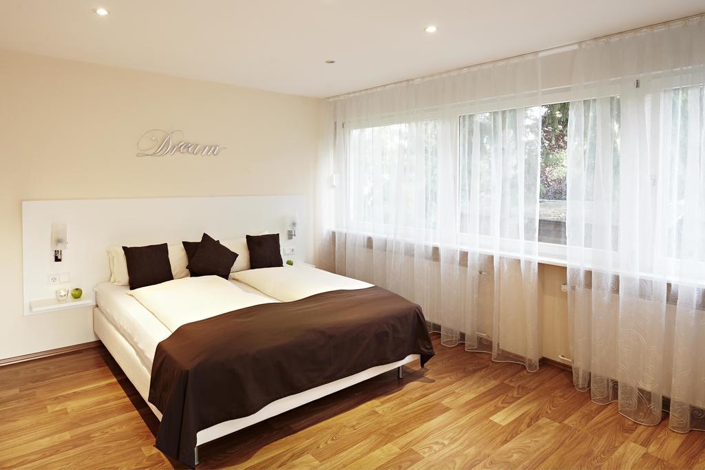 Hotel Bonjour Бад-Зоден Номер фото
